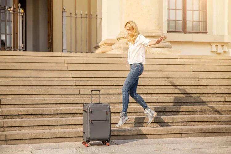 Eminent vs American Tourister: Which Luggage Should You Choose?