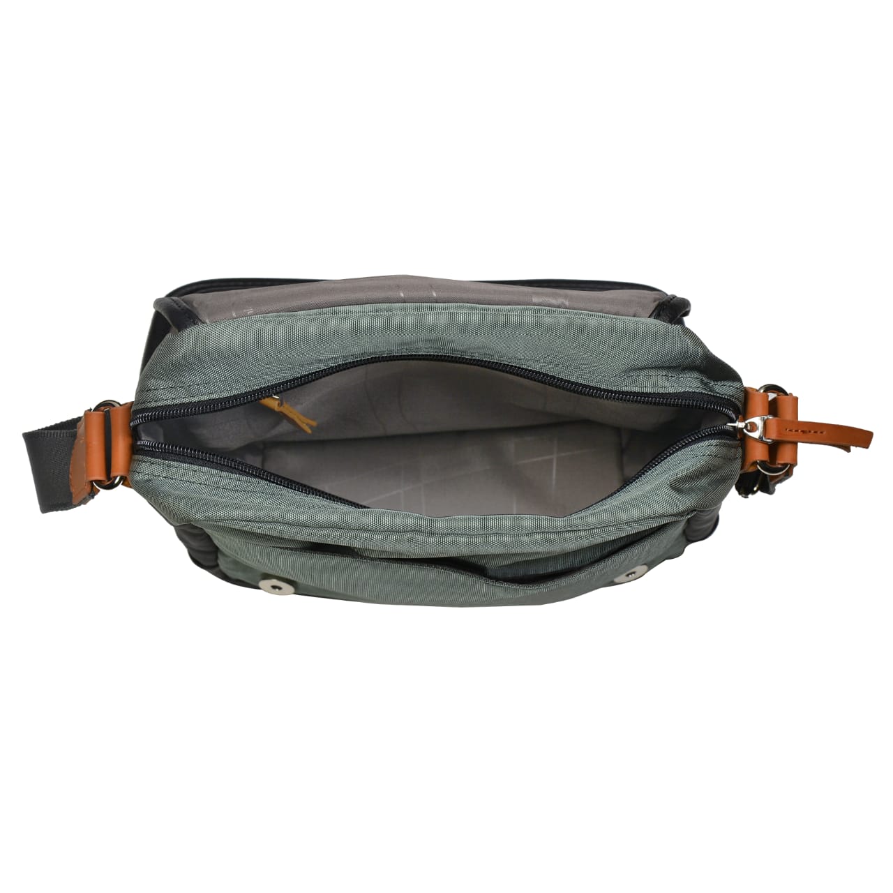 Eminent 12 inch Pouch for casual use- E66568-12 - buyluggageonline